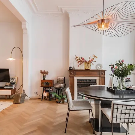 Traditional Chic, High Ceilings' Aircos And Garage